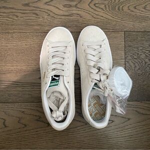 Puma Women’s Cream & White Low-Top Sneakers